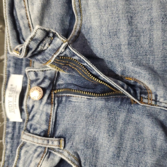 Judy Blue Women's Slim Fit Denim Distressed Jeans 1/25 - Picture 8 of 8